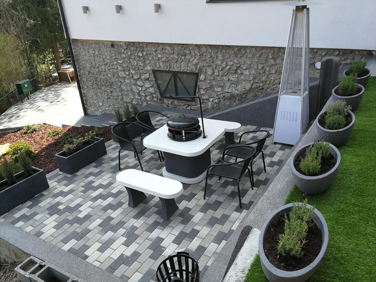 Aqua Solar Apartmanhaz Мисколк Екстериор снимка