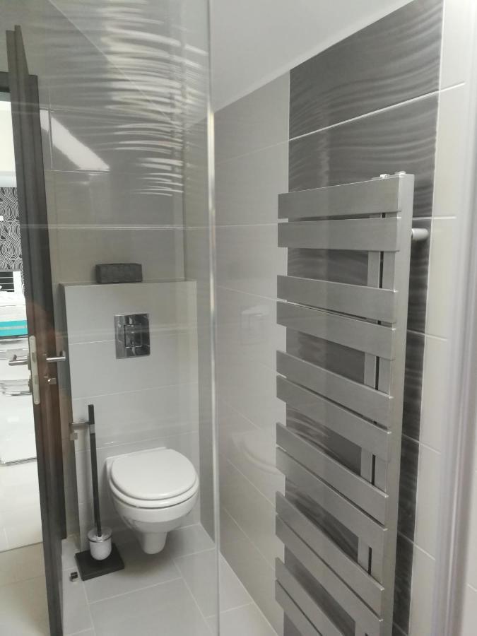 Aqua Solar Apartmanhaz Мисколк Екстериор снимка