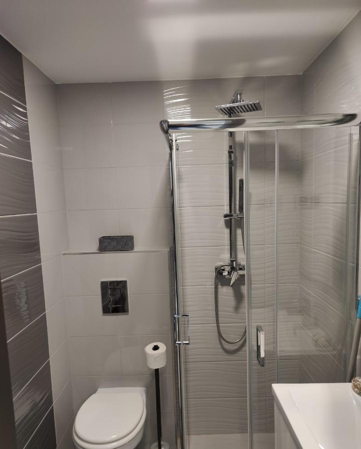 Aqua Solar Apartmanhaz Мисколк Екстериор снимка
